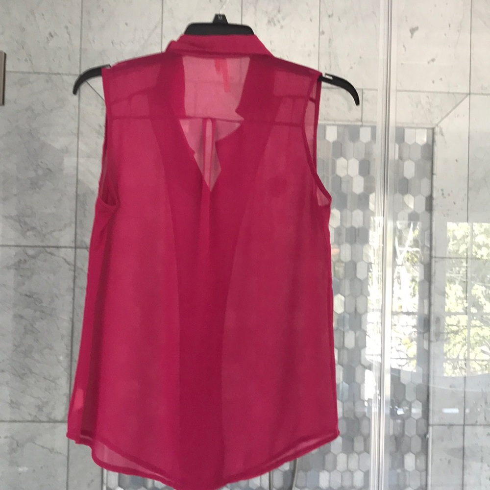 Pink top - Picture 2 of 2